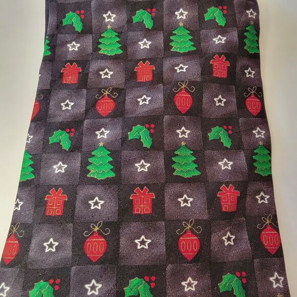 Hallmark Holiday Traditions Christmas Tie Small Squares- All Silk - Picture 1 of 4